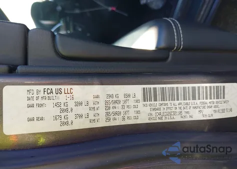 2016 Jeep Grand Cherokee Overland z USA, uszkodzony, nr VIN 1C4RJECG2GC321105